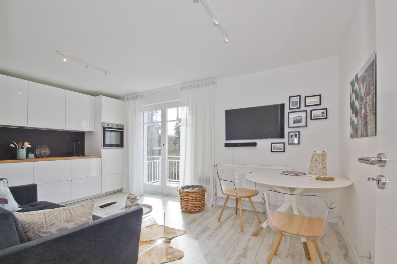 Ferienwohnung Mit Balkon Und Meerblick - Ferienresidenz Zwei Bodden Fewo 1-4 Lietzow Esterno foto