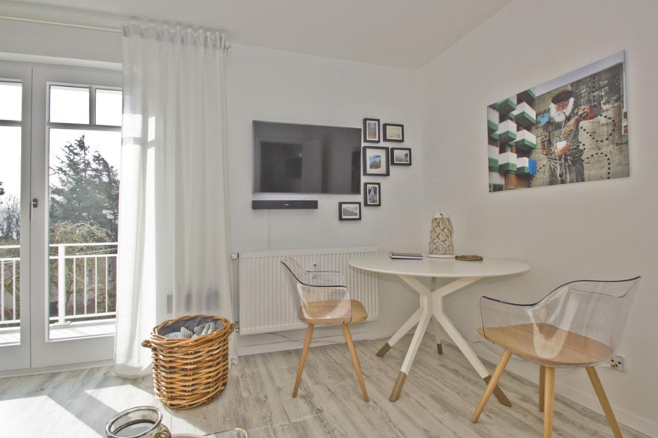 Ferienwohnung Mit Balkon Und Meerblick - Ferienresidenz Zwei Bodden Fewo 1-4 Lietzow Esterno foto