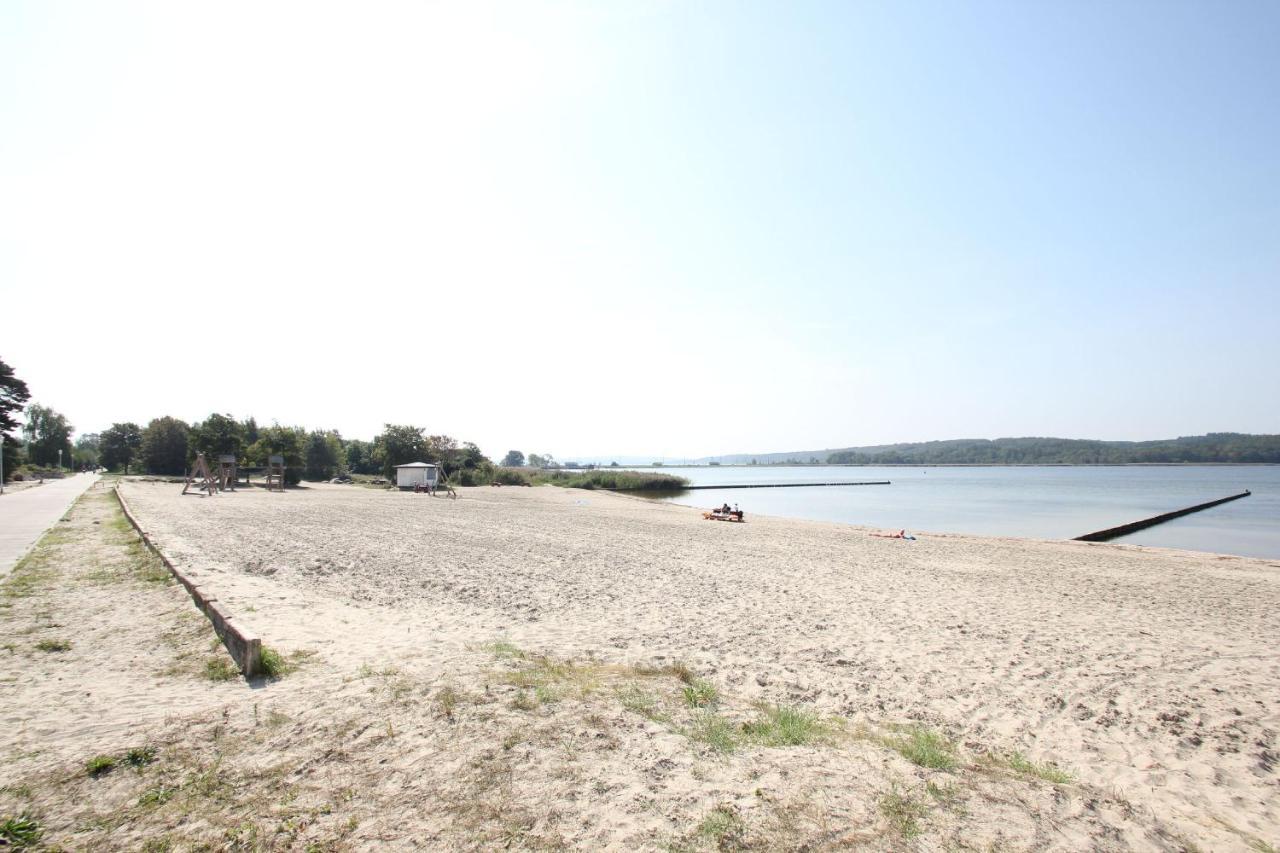Ferienwohnung Mit Balkon Und Meerblick - Ferienresidenz Zwei Bodden Fewo 1-4 Lietzow Esterno foto